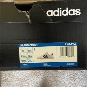 Adidas Grand Court Tennis shoe